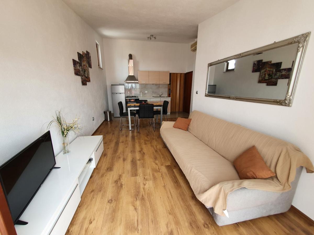 Aenona Sunny Apartment Vrsi Dış mekan fotoğraf